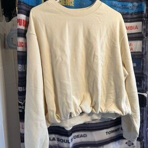 CLOSET CLOSING GAP Cream Cropped Bubble Hem Sweatshirt NWT